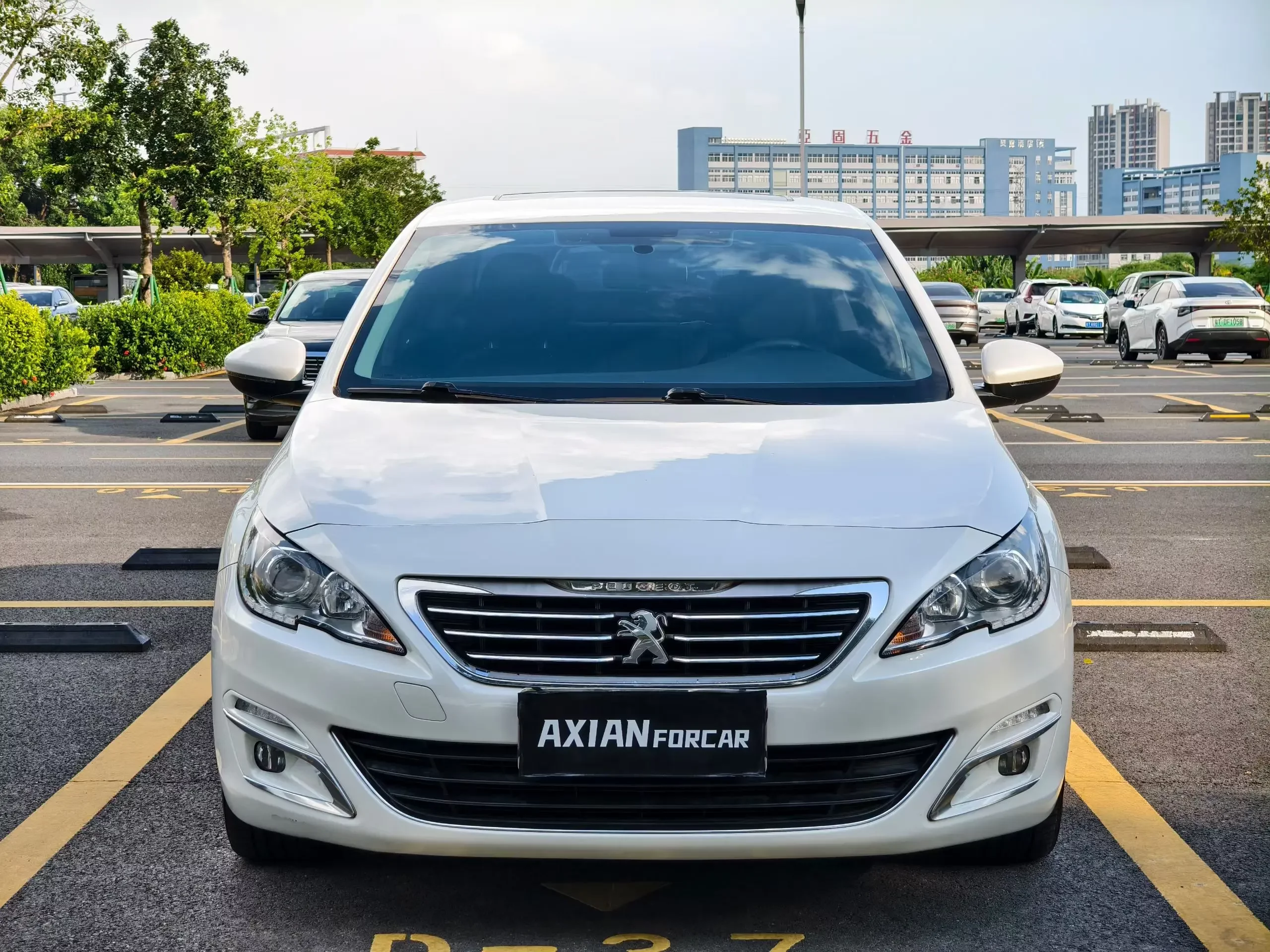 Peugeot 408  из Китая