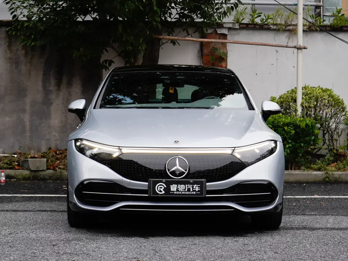 Mercedes-Benz EQS