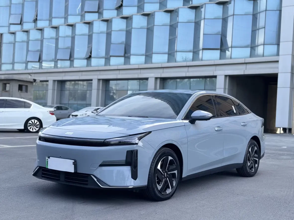 Geely Galaxy L6