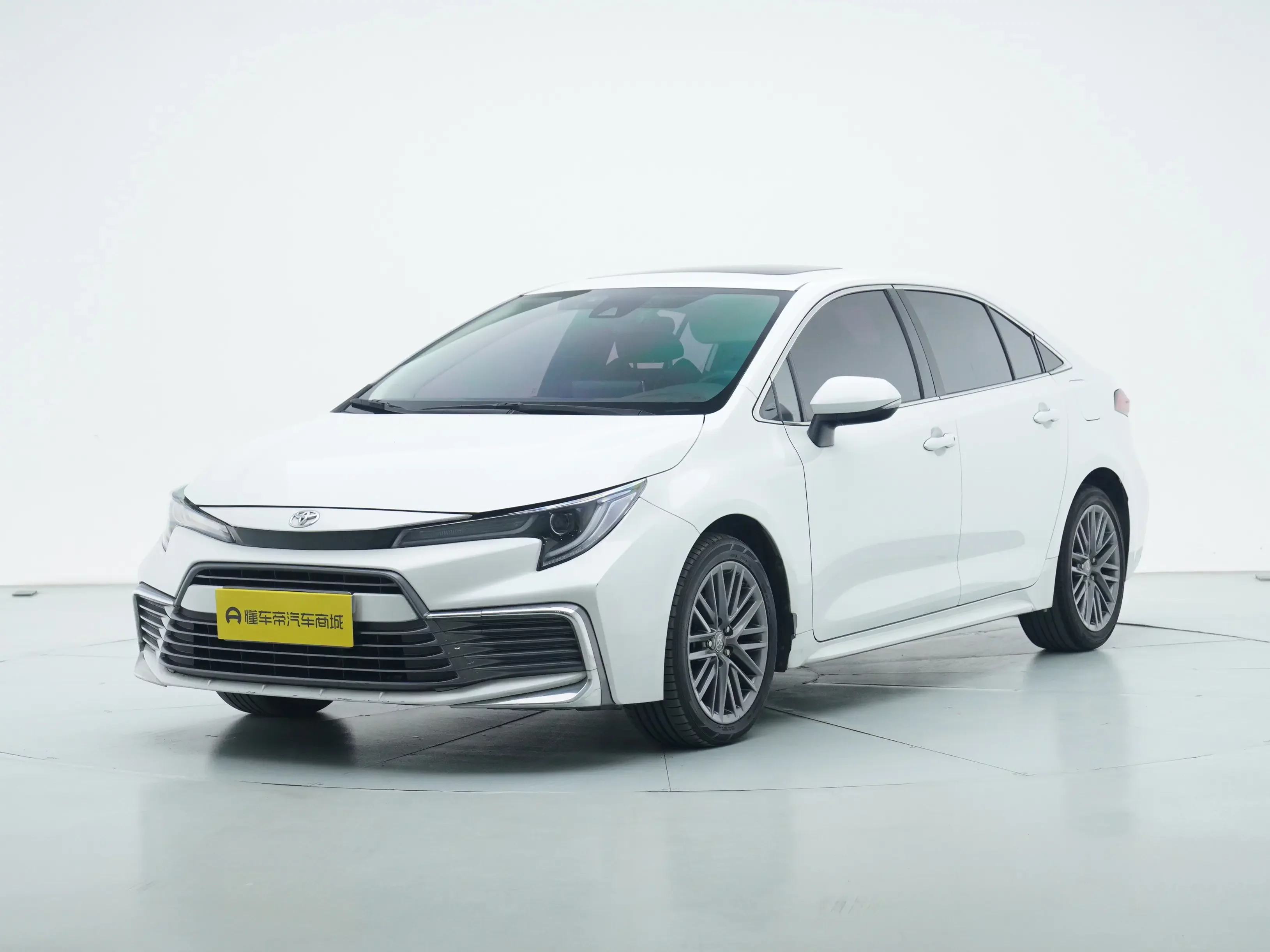 Toyota Levin (Ling Shang)  из Китая