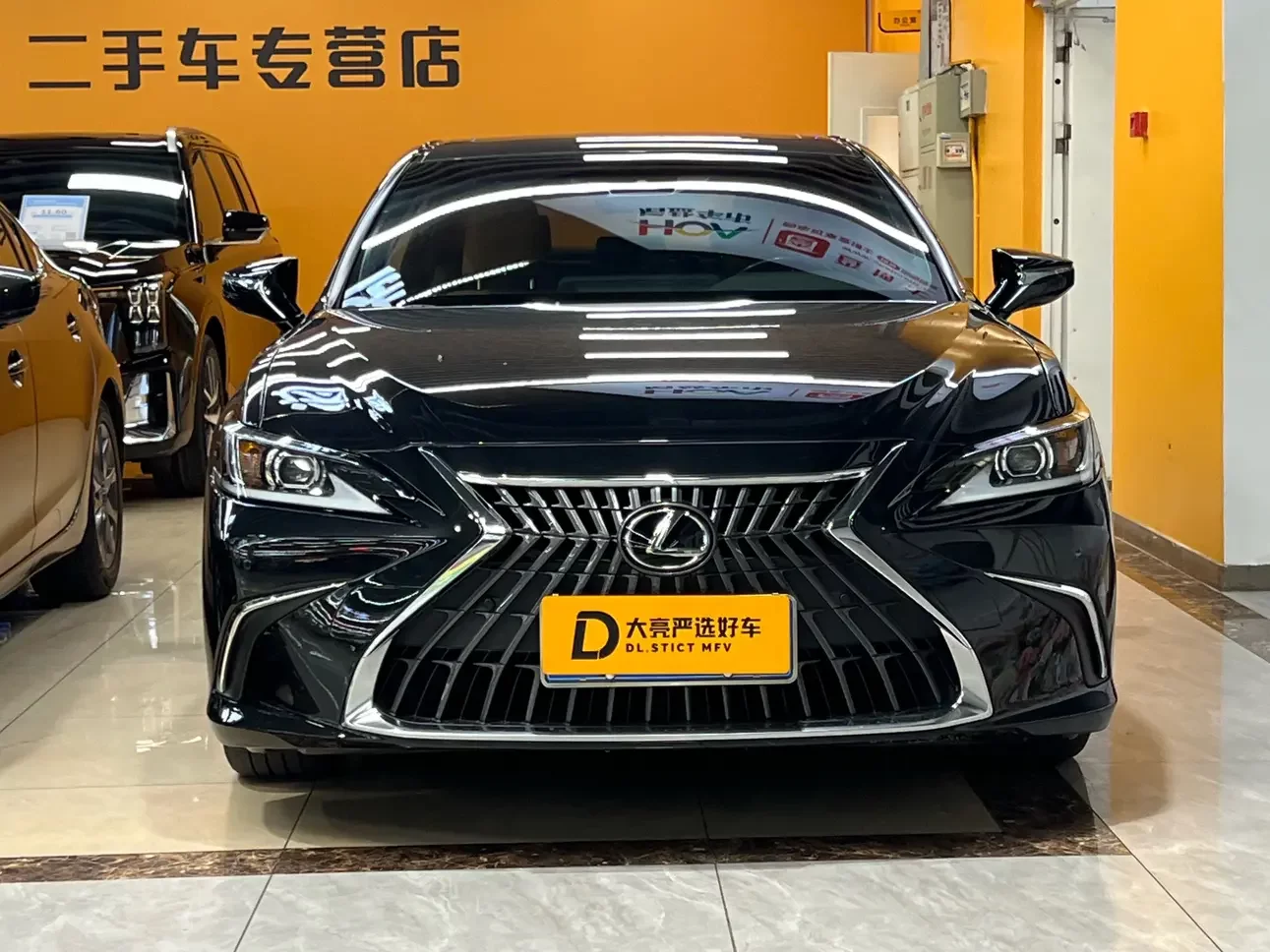 Lexus ES