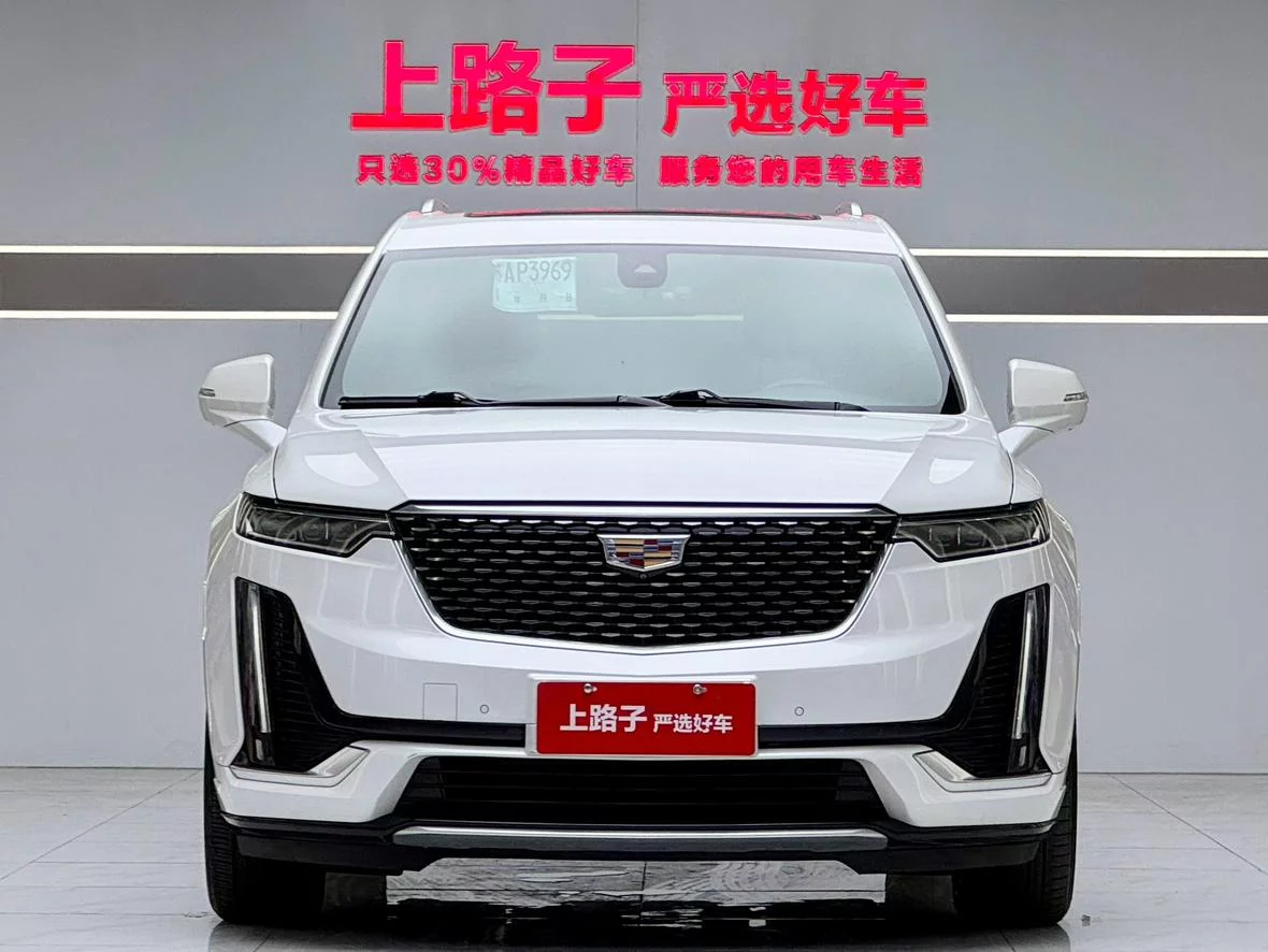 Cadillac XT6