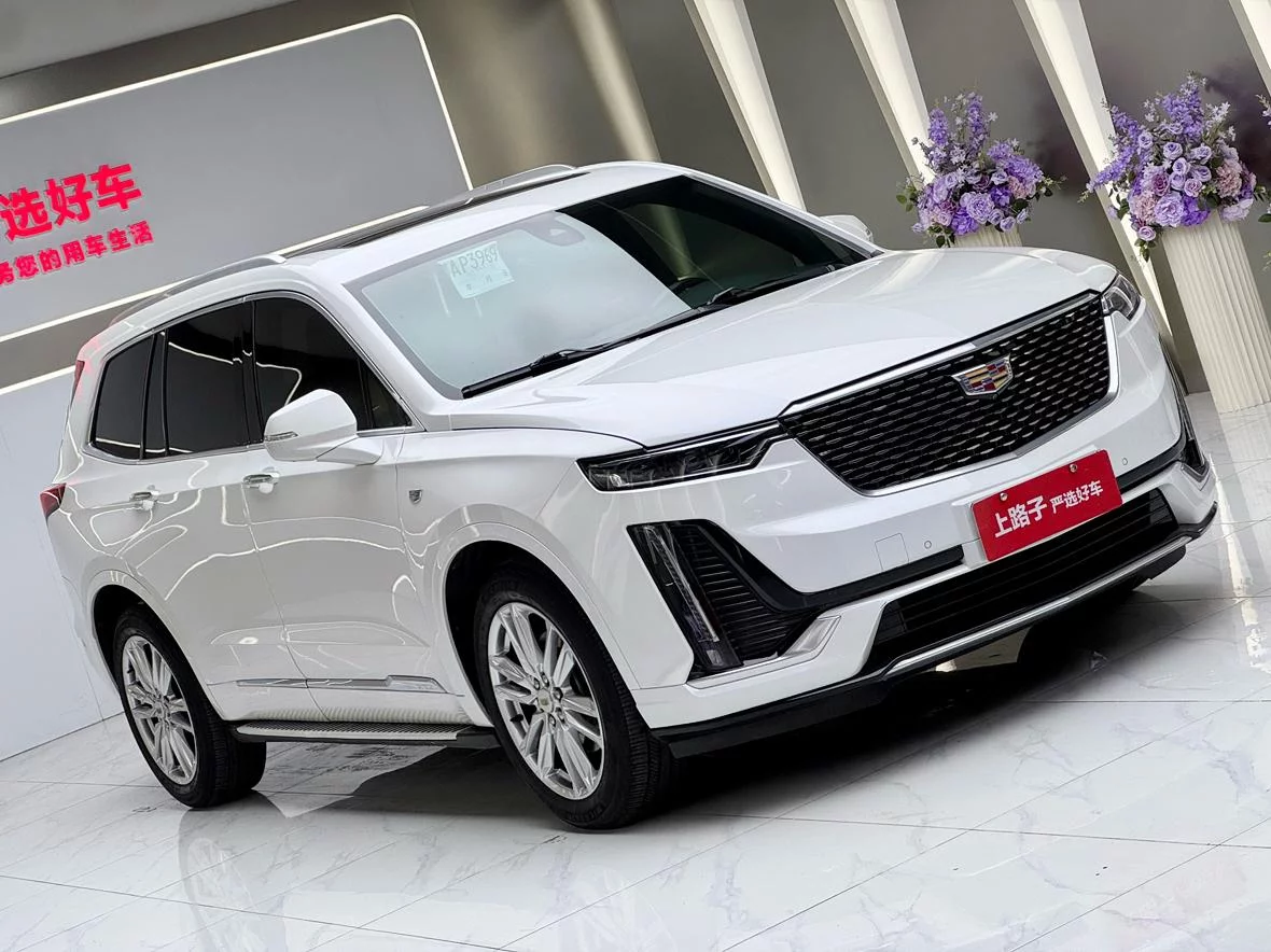 Cadillac XT6