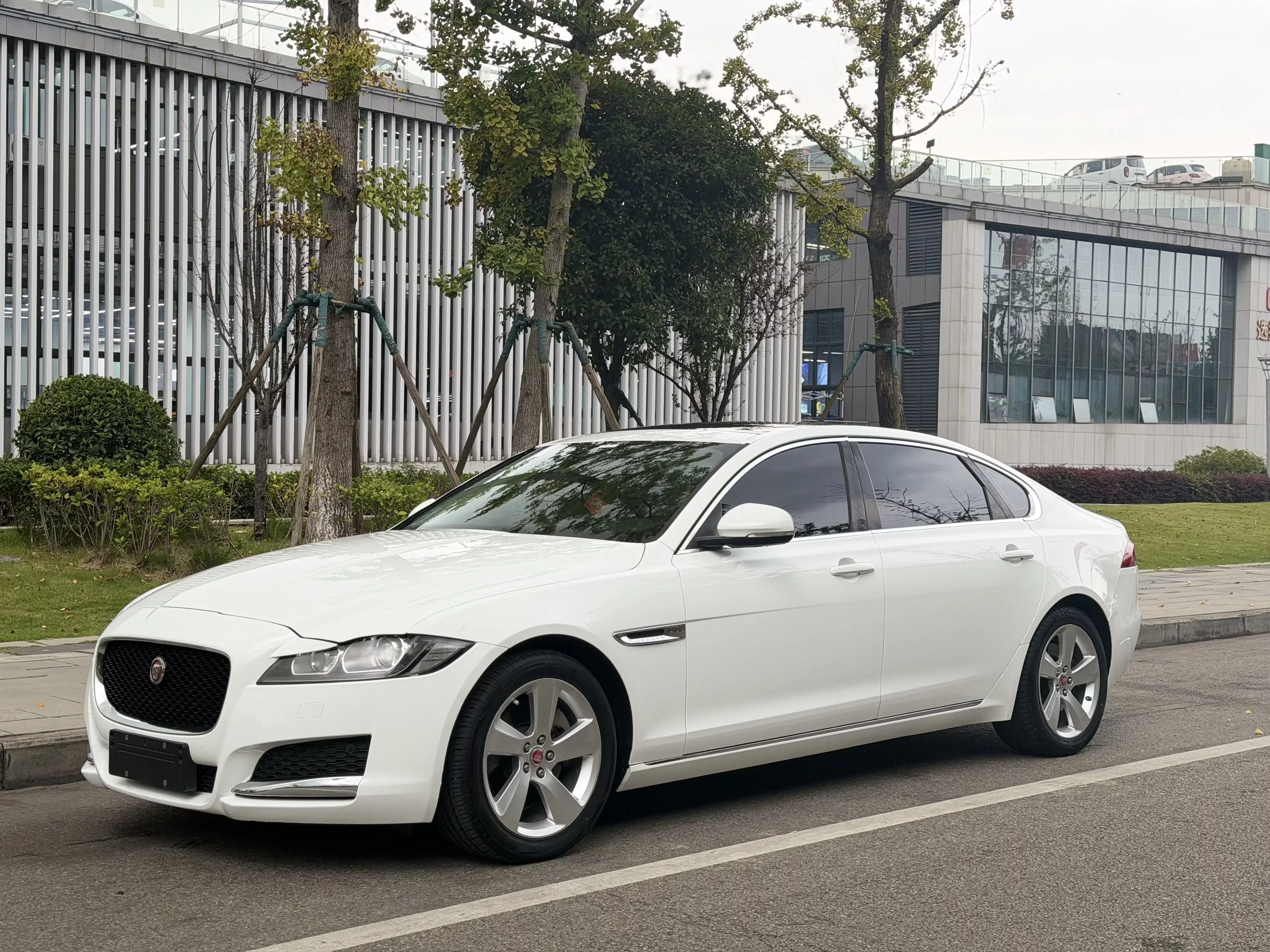Jaguar XFL