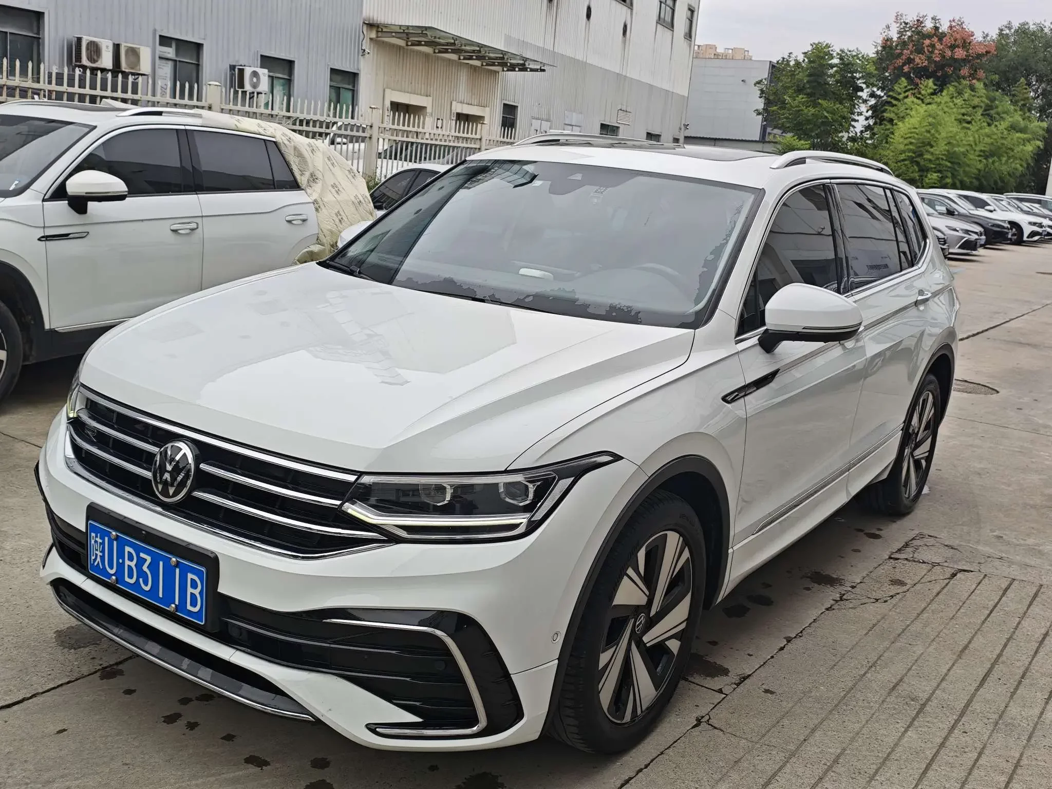 Volkswagen Tiguan L
