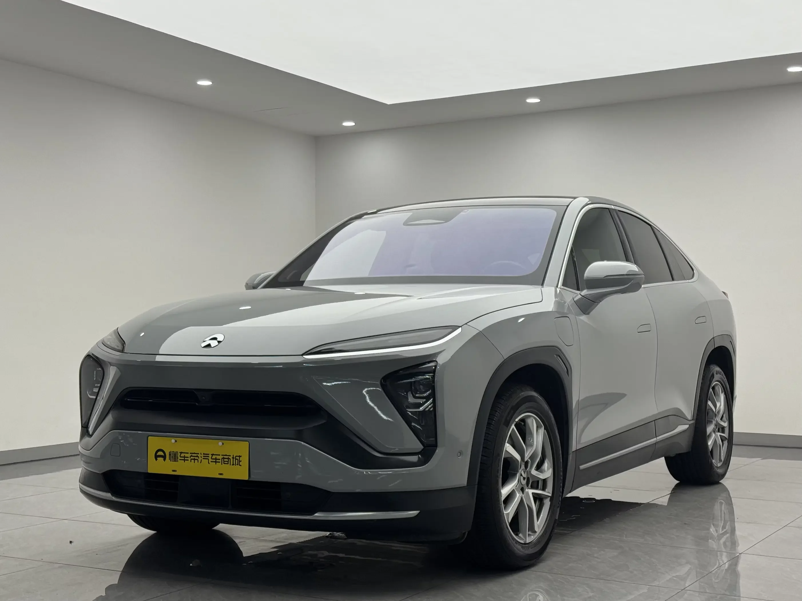 NIO EC6  из Китая