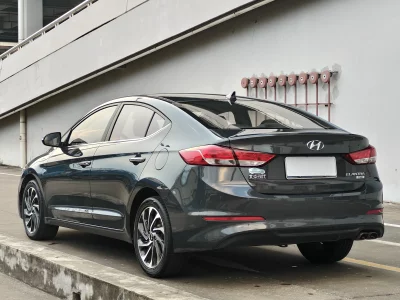 Hyundai Elantra Lingdong