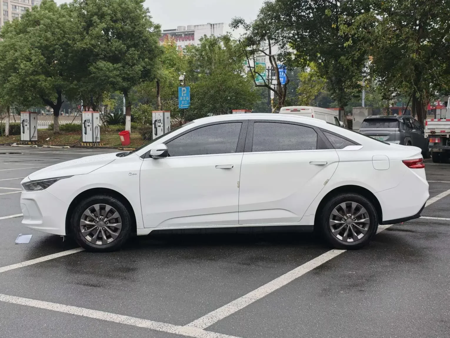 Geely Geometry A
