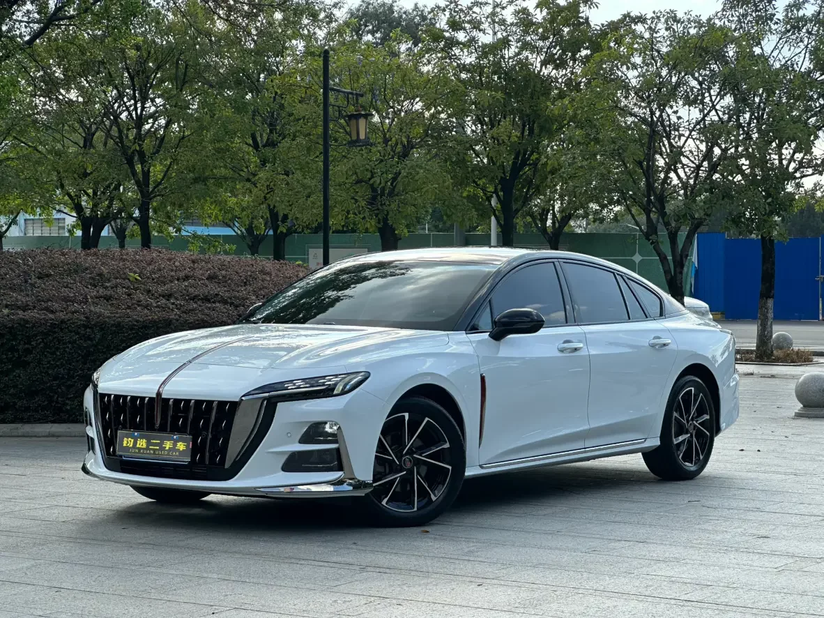 Hongqi H6