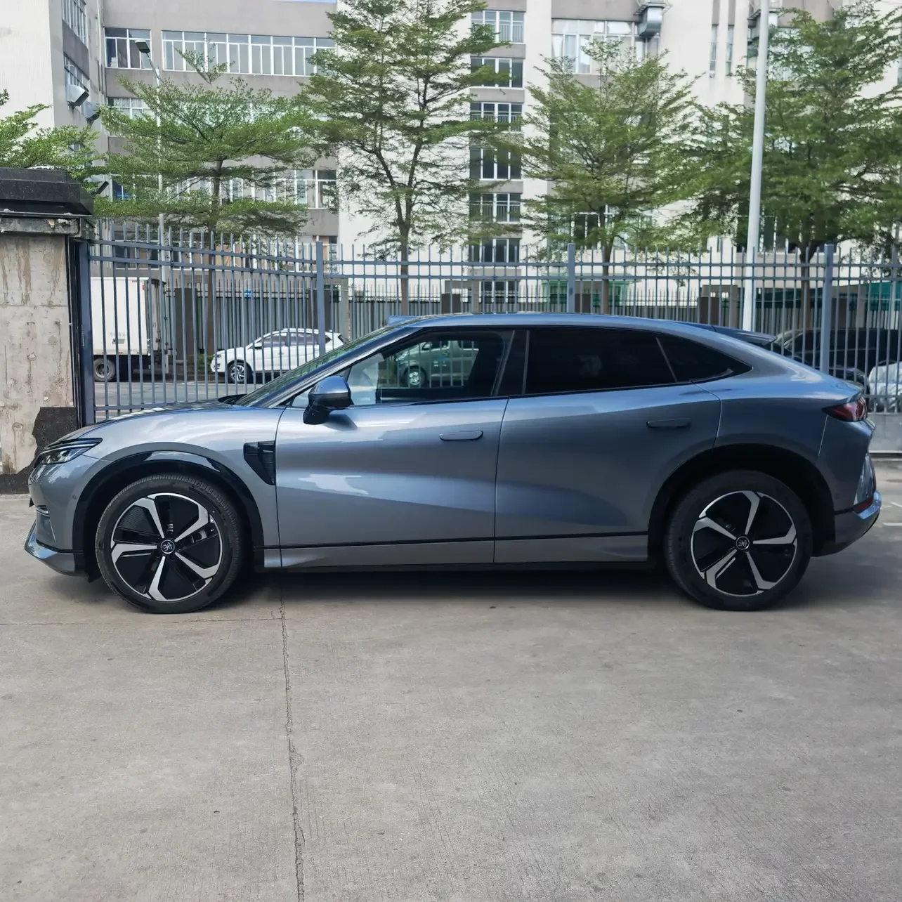 BYD Song L EV