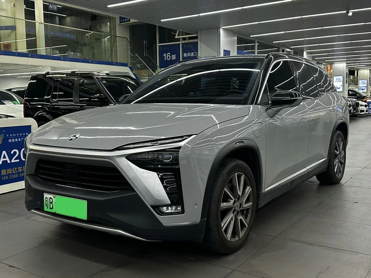 NIO ES8