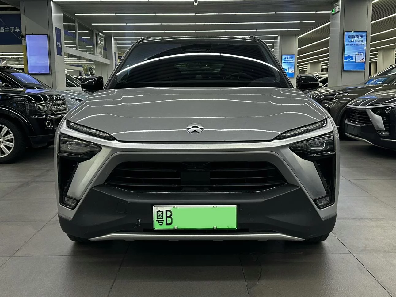 NIO ES8