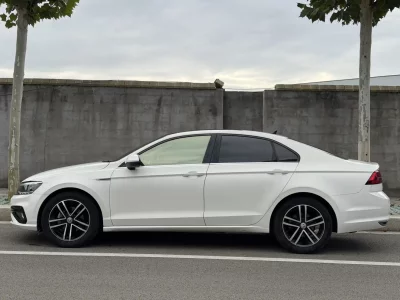 Volkswagen Lamando