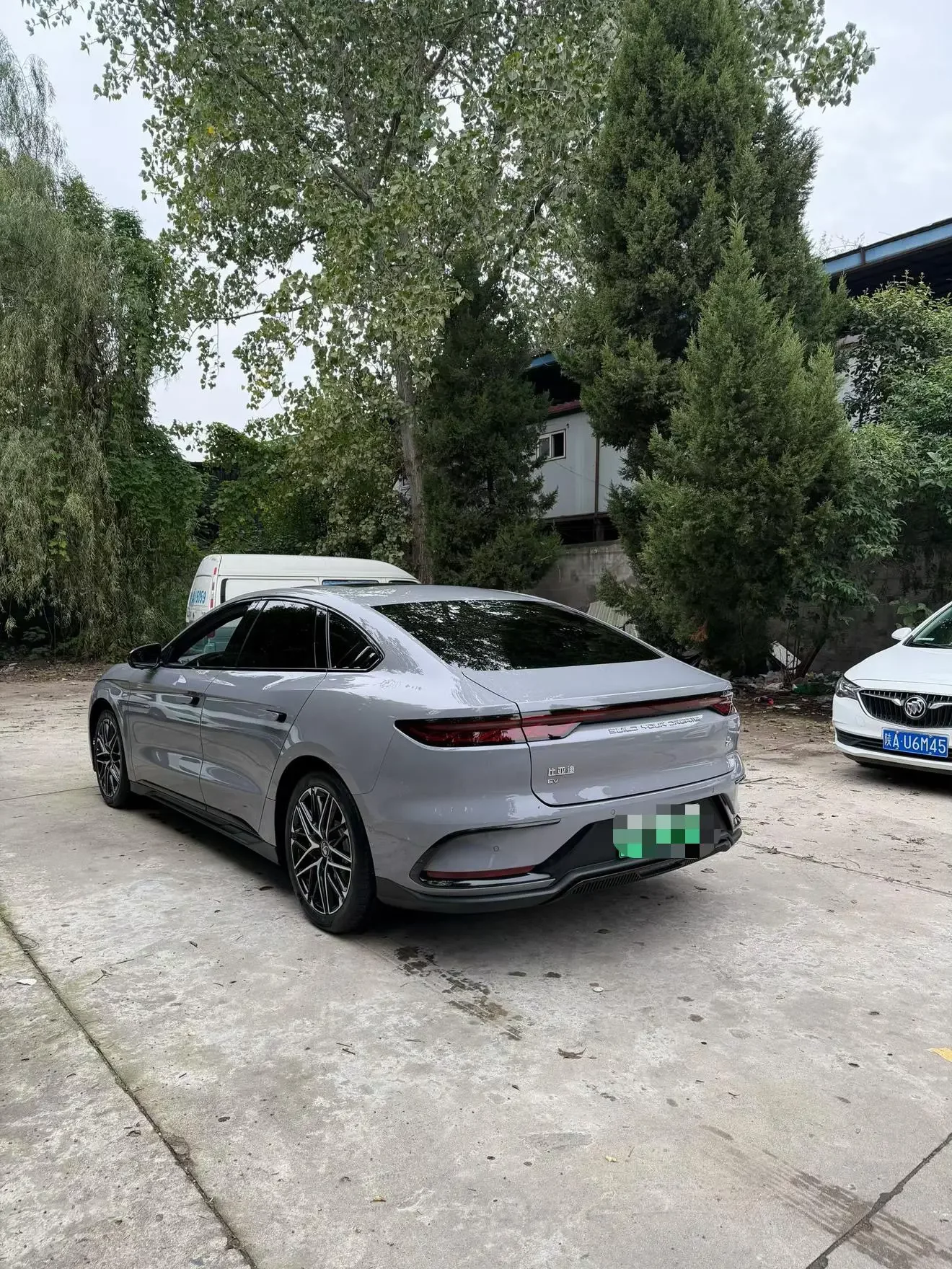 BYD Han EV