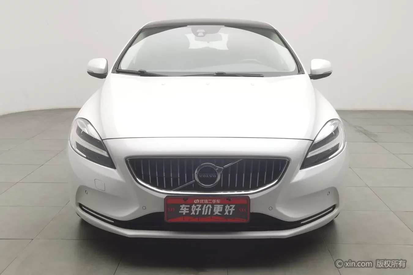 Volvo V40  из Китая