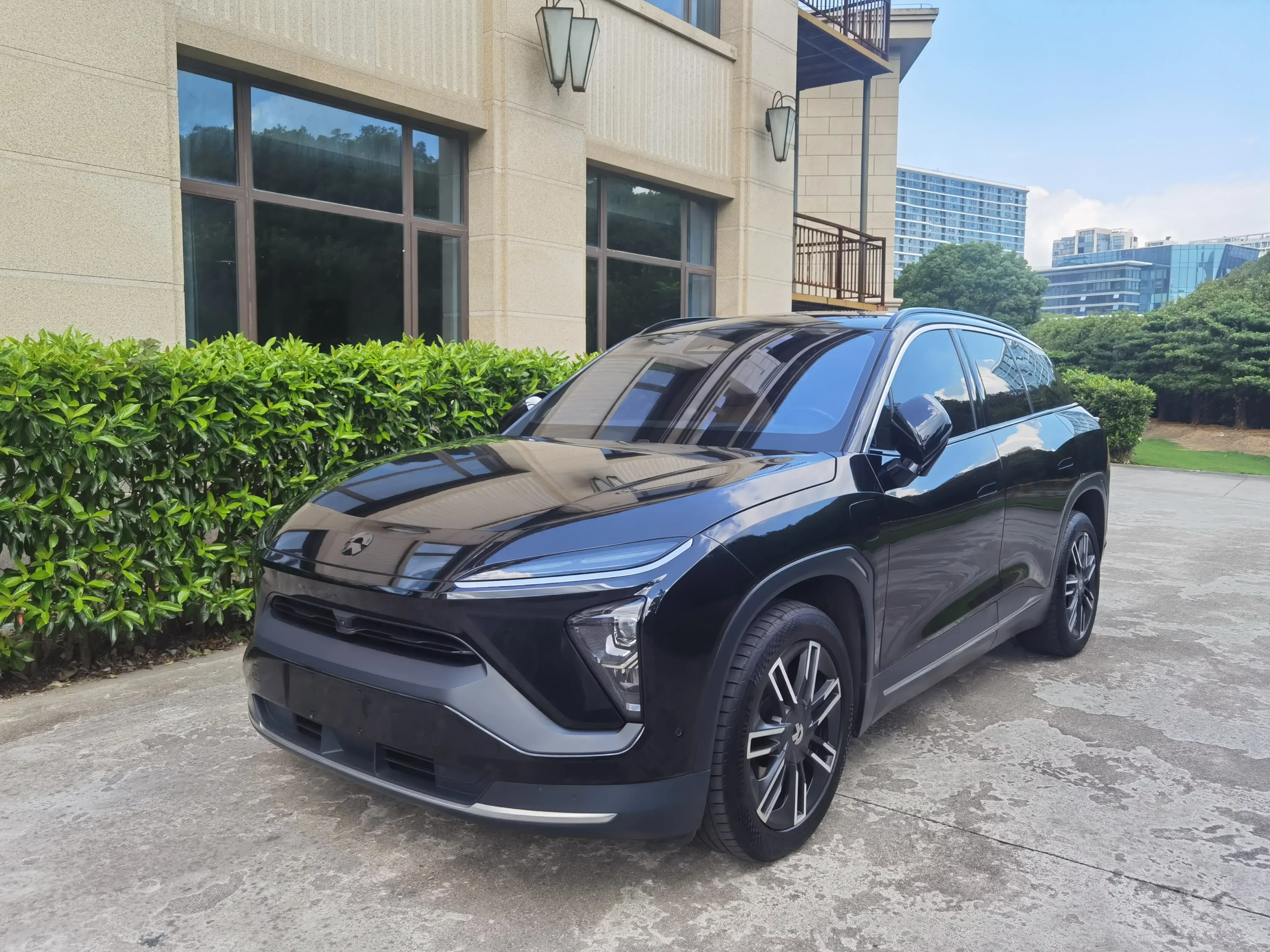 NIO ES6