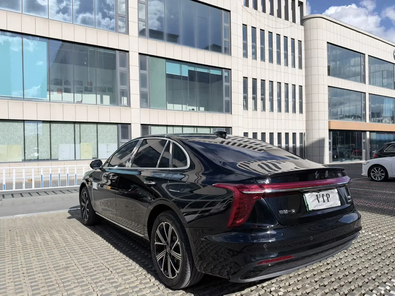 Hongqi H5 PHEV