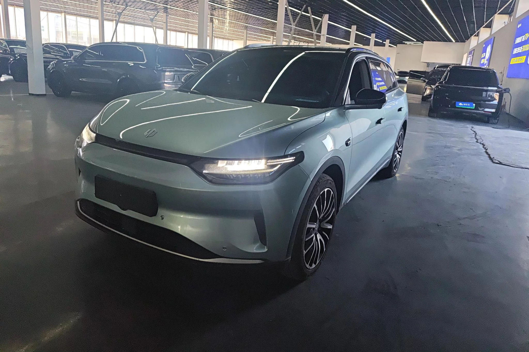 Leapmotor C11