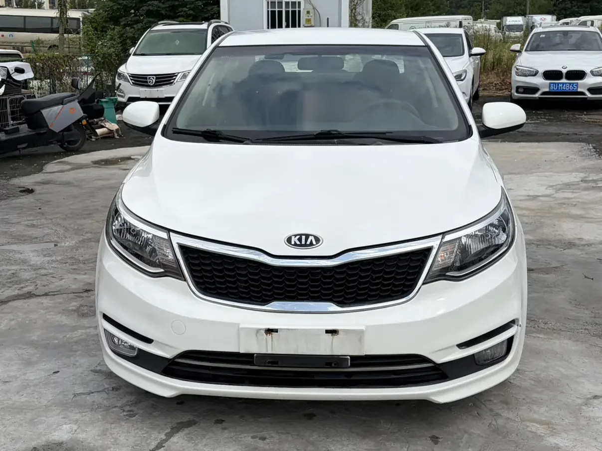 Kia K2  из Китая