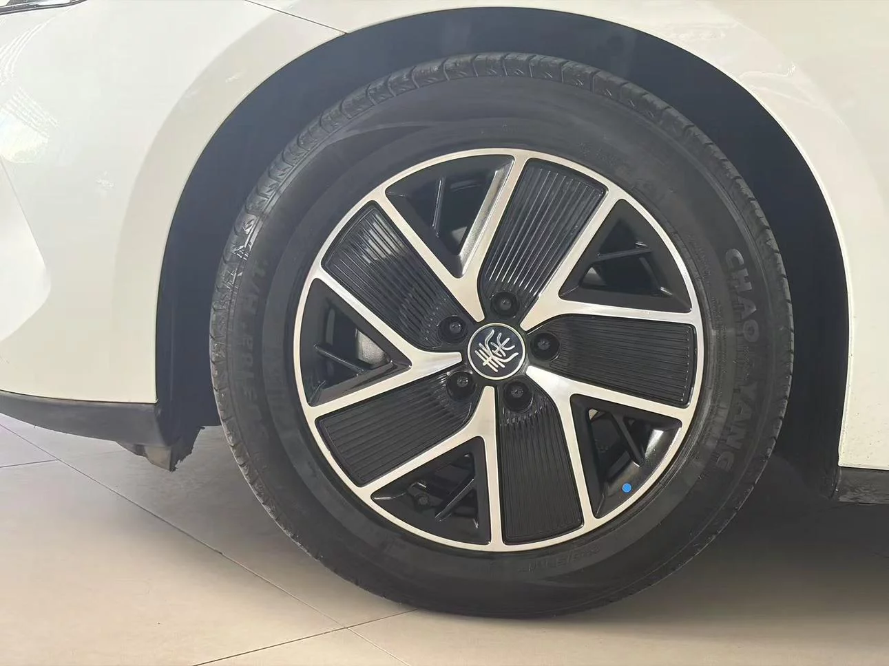 BYD Qin L DM