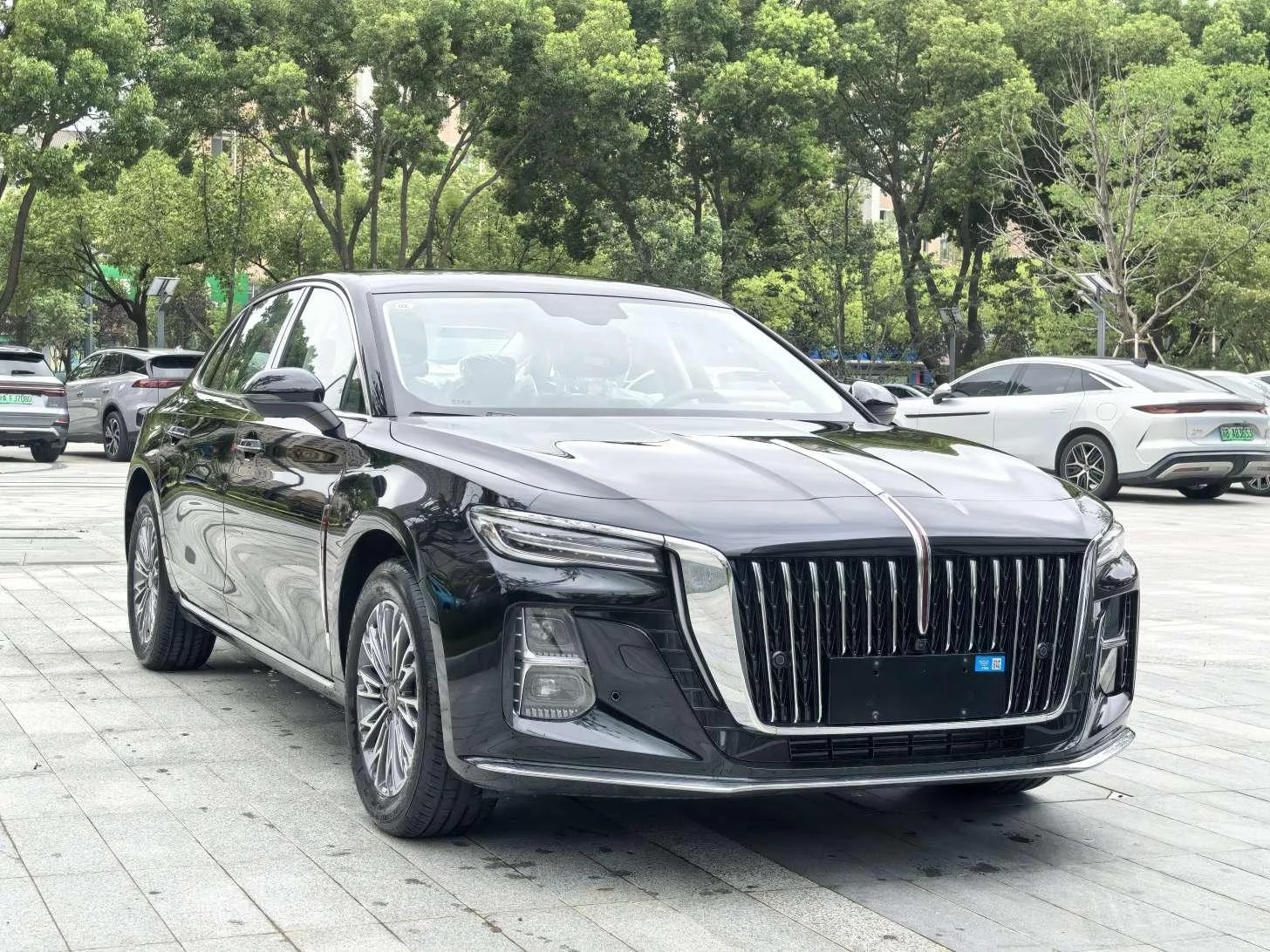 Hongqi H5