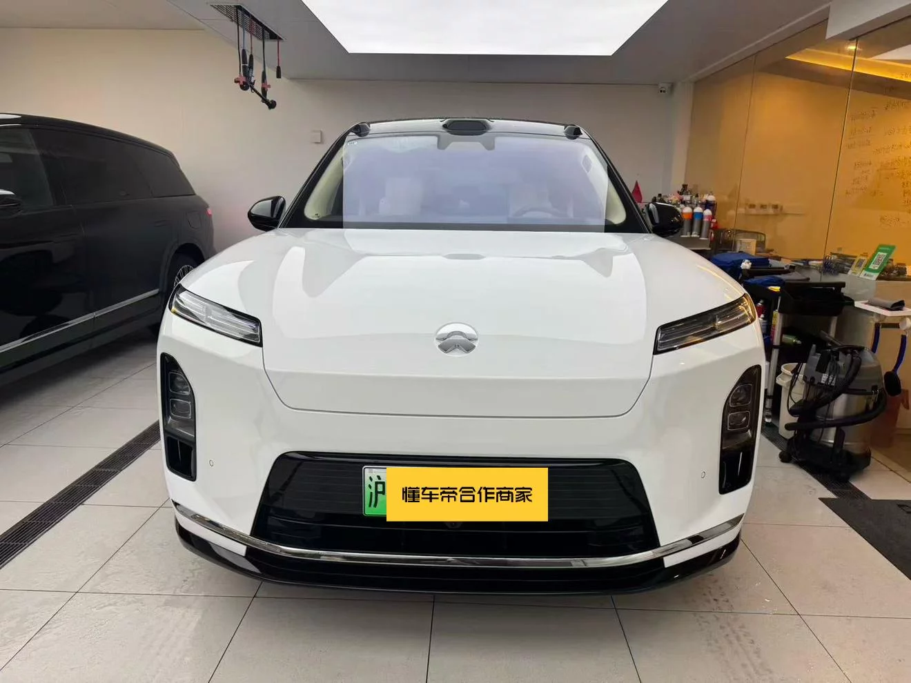 NIO ES8