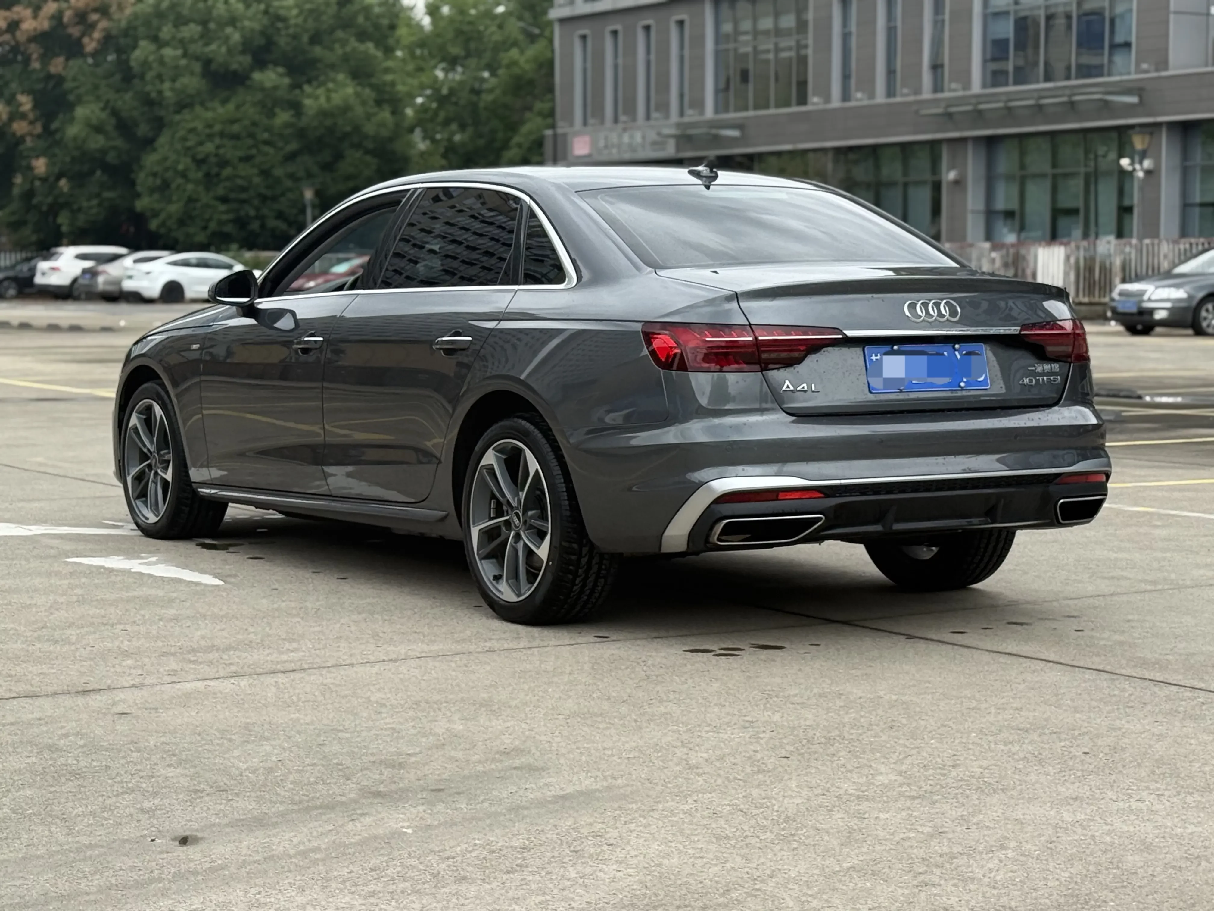 Audi A4L
