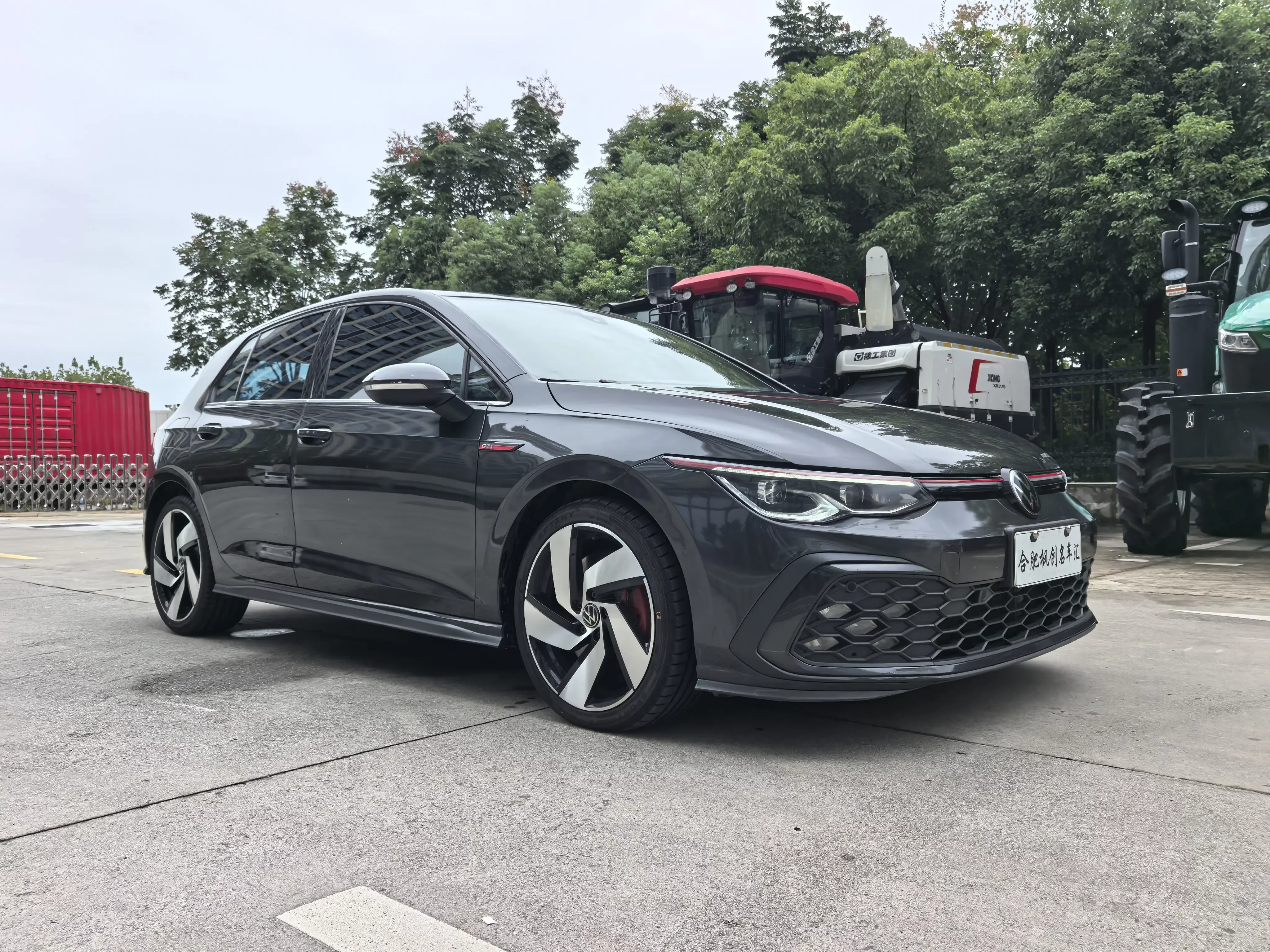 Volkswagen Golf GTI