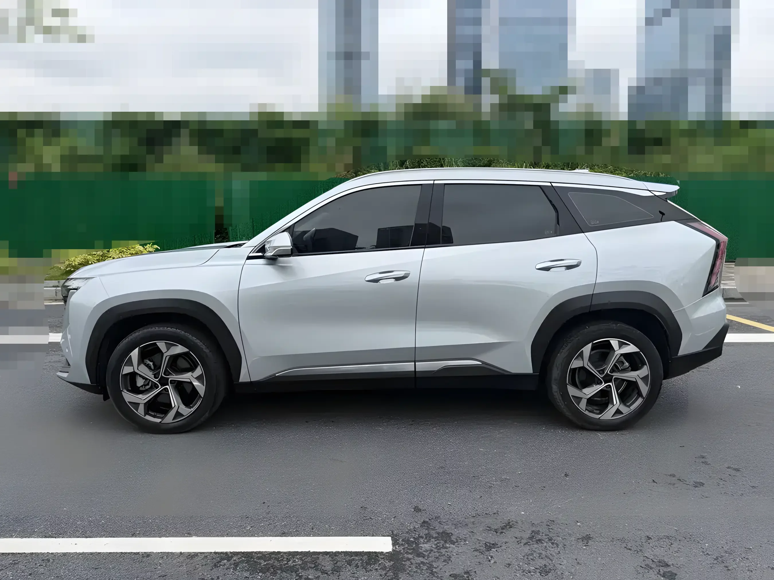 Geely Atlas L