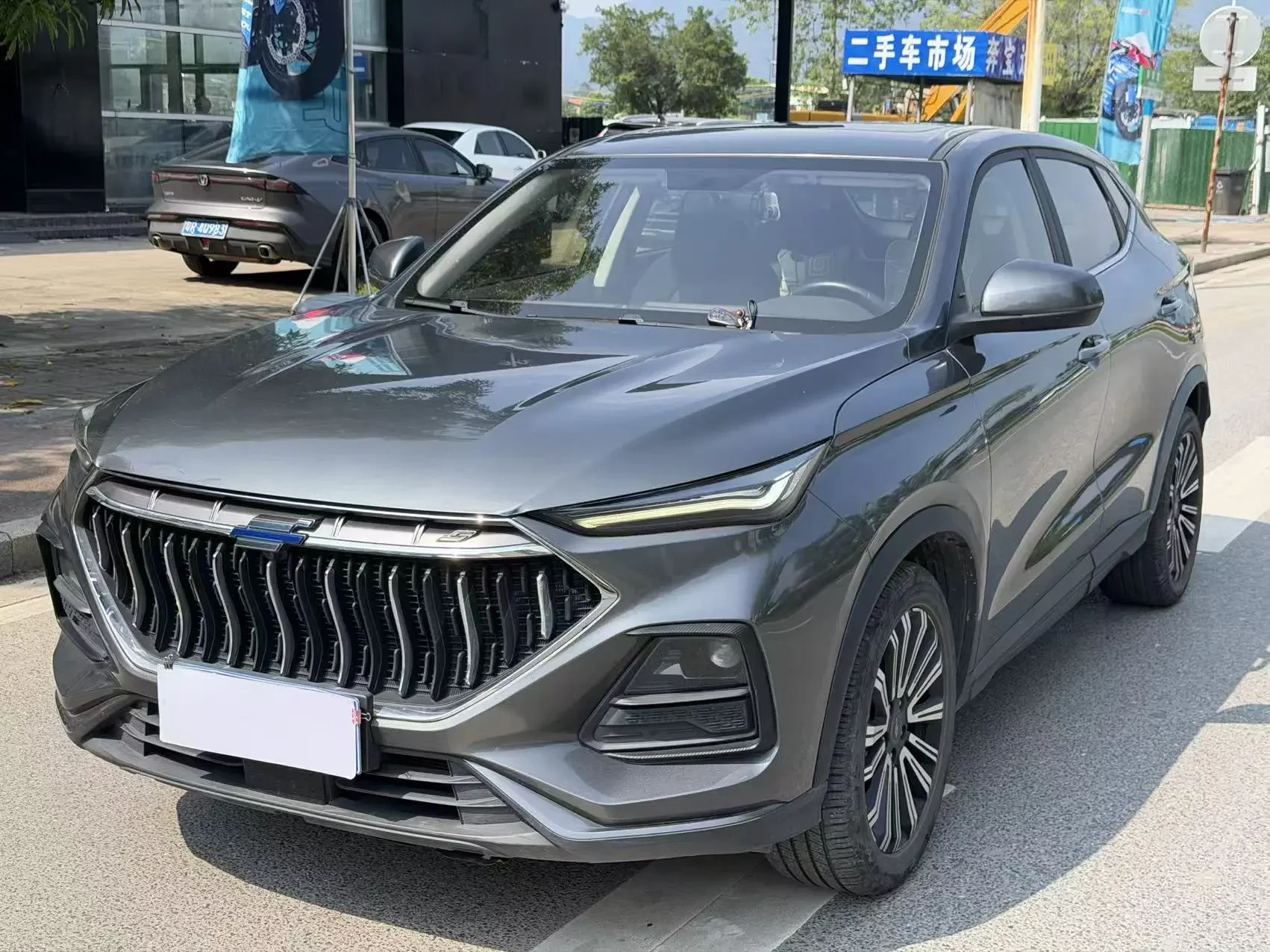 Oshan Changan Auchan X5
