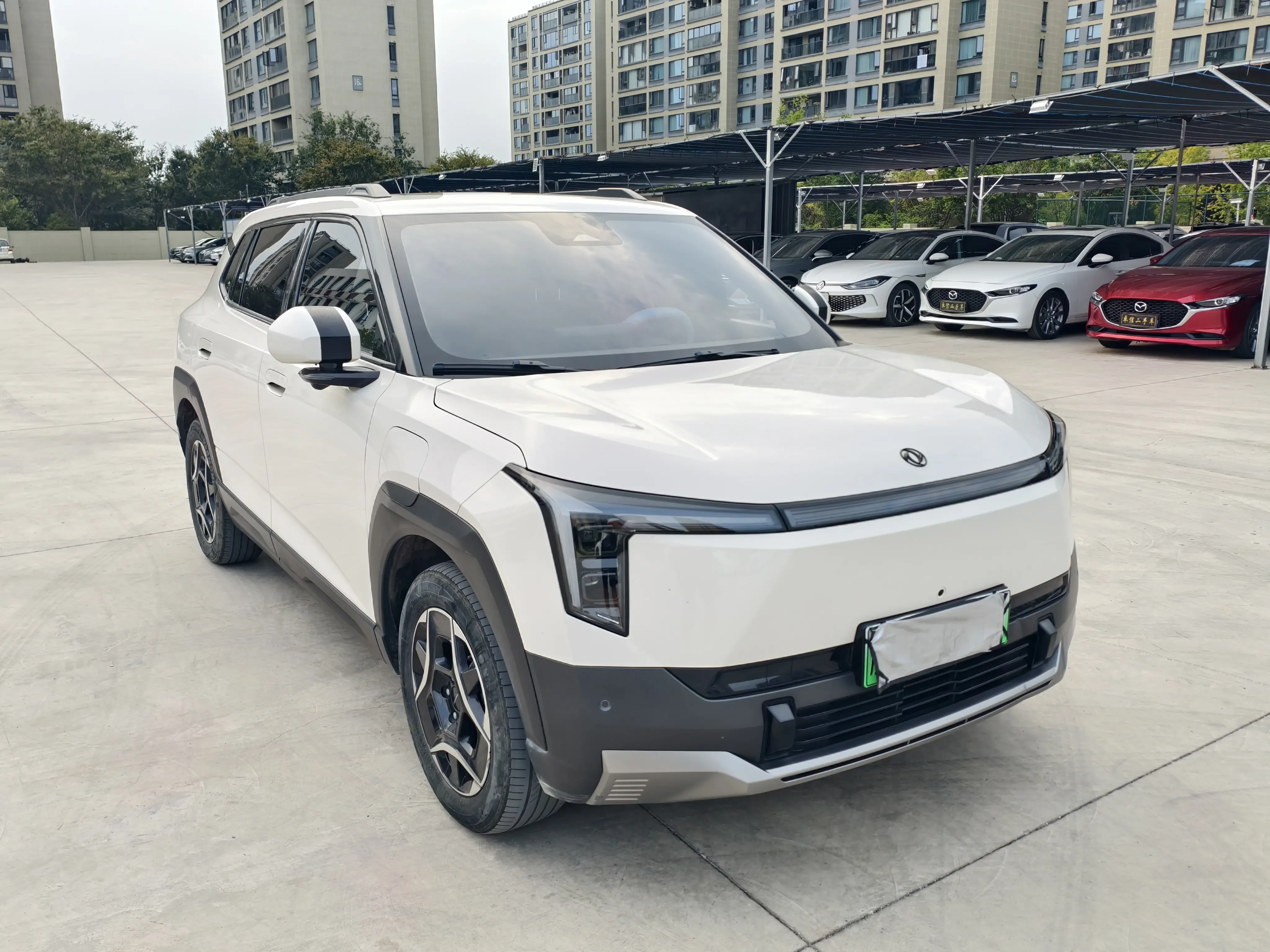 Dongfeng Nano 06