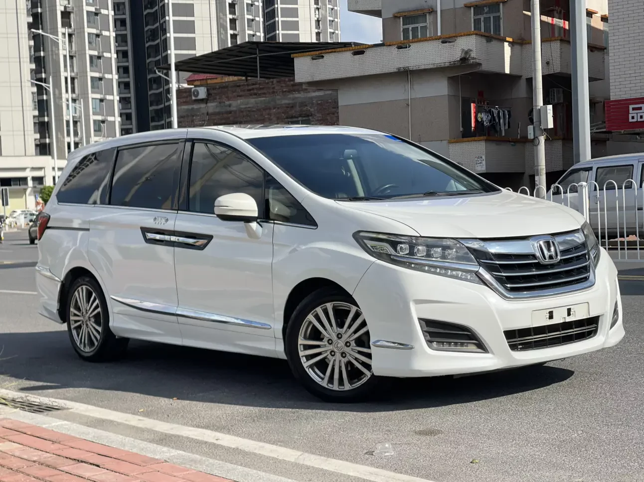 Honda Elysion