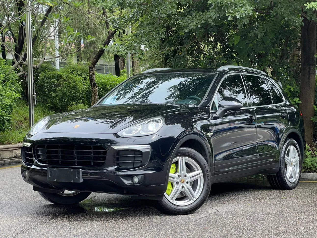 Porsche Cayenne E-Hybrid  из Китая