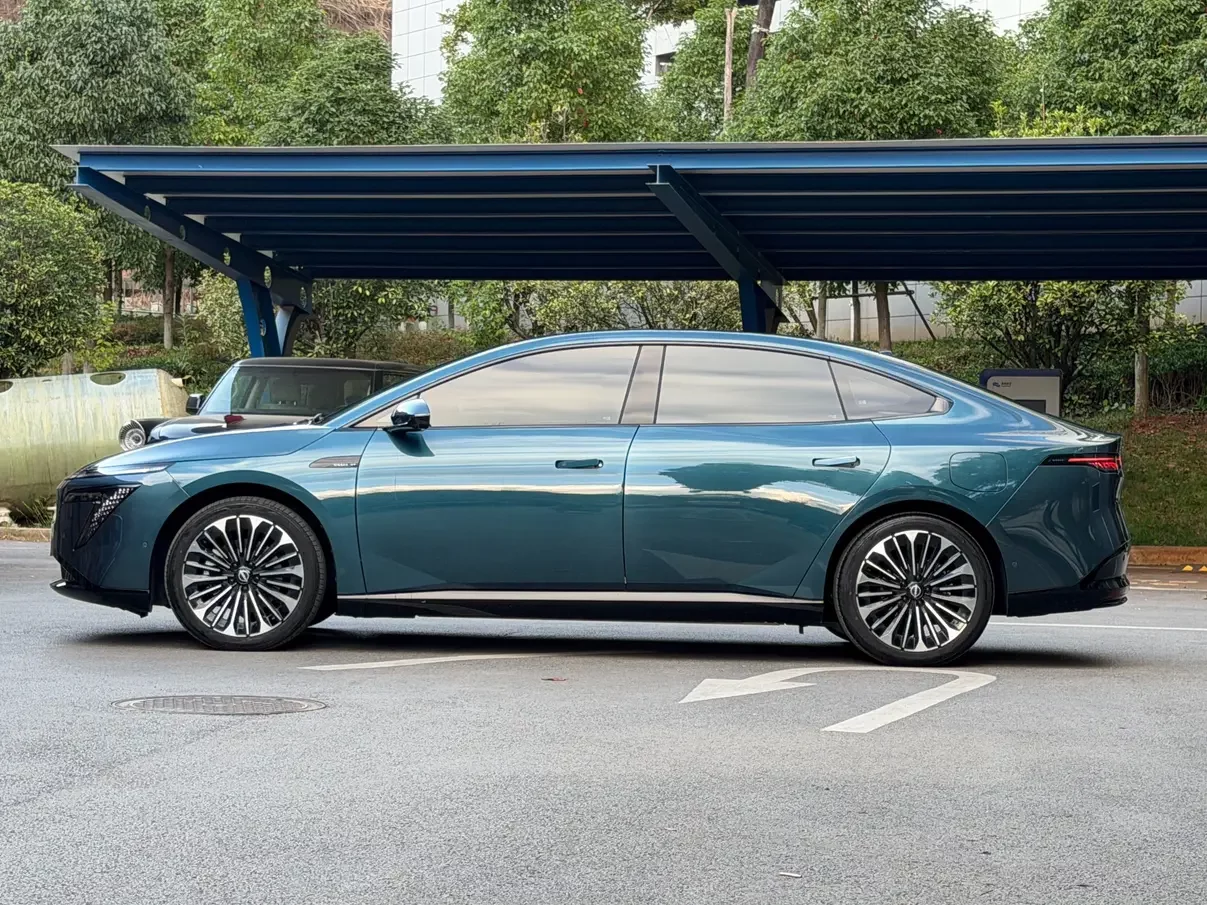 Nissan N7