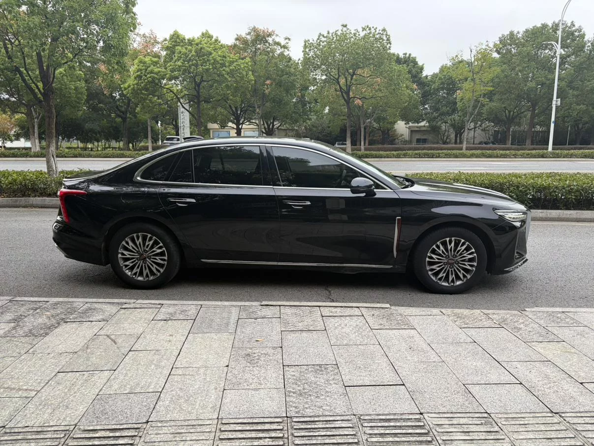 Hongqi H5