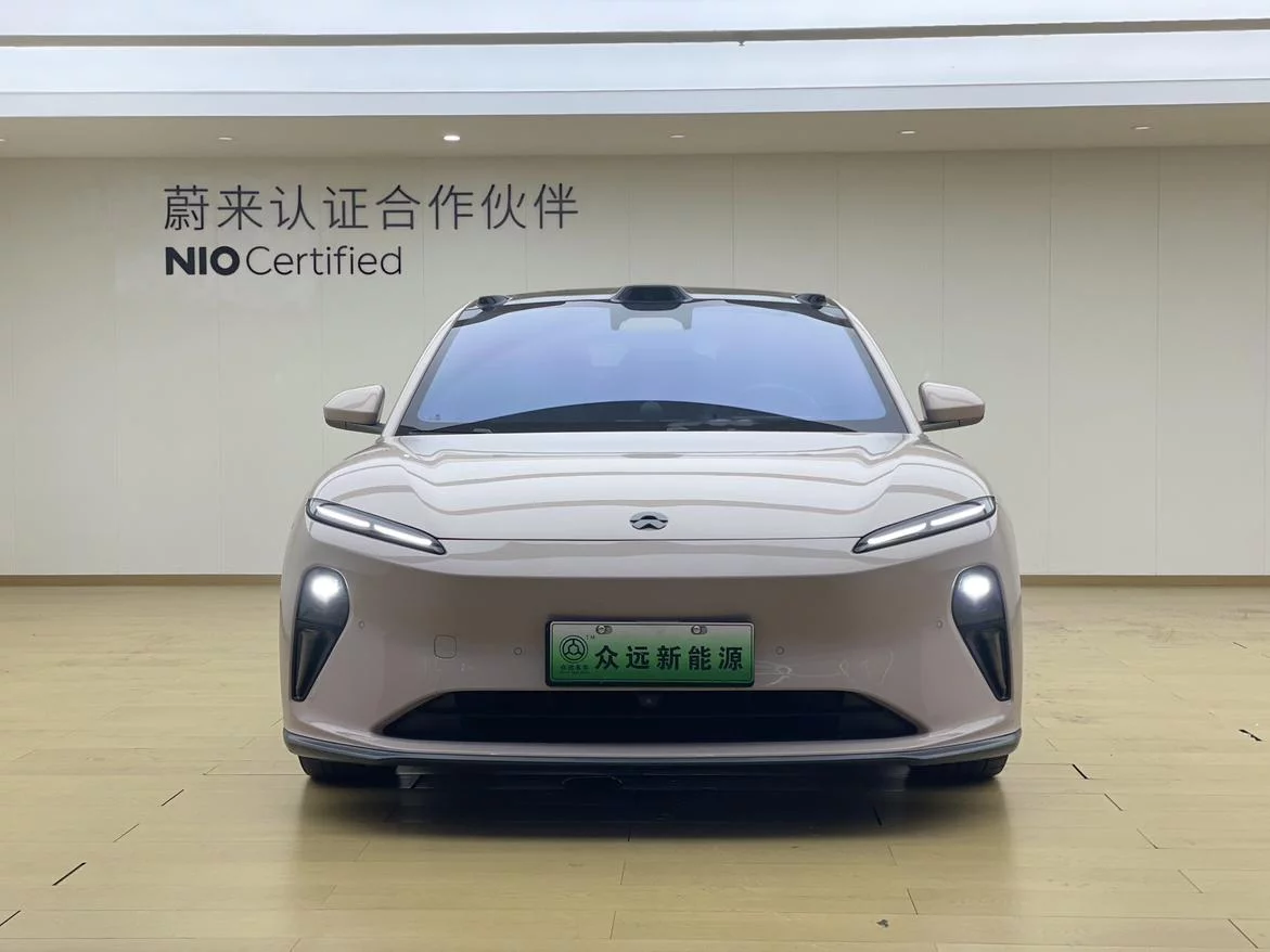 NIO ET5