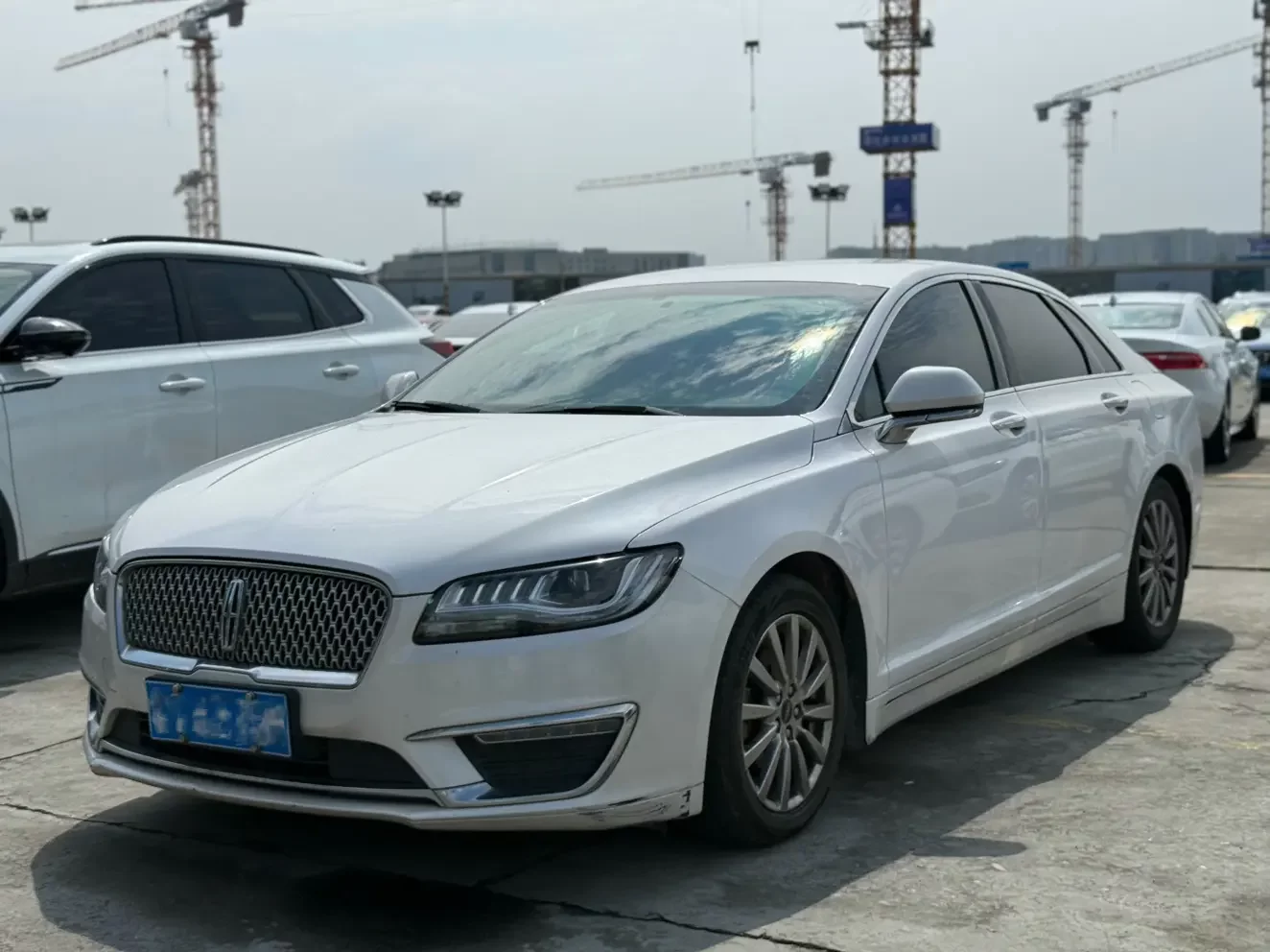 Lincoln MKZ