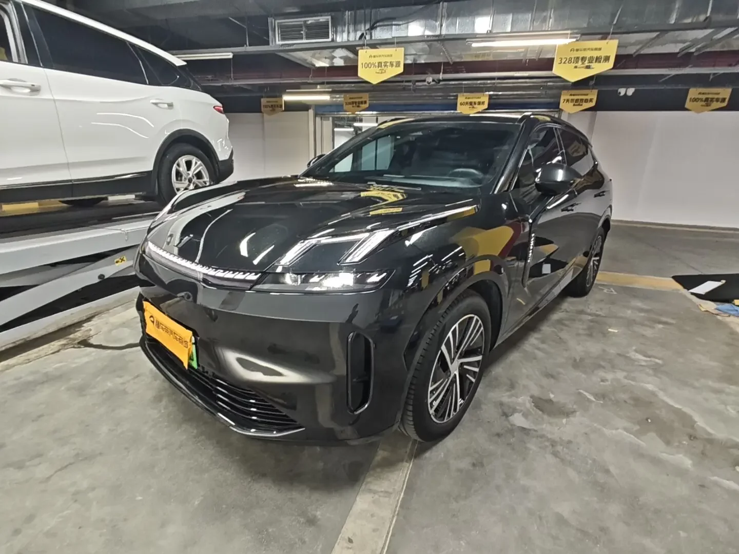 Lynk & Co 08 EM-P