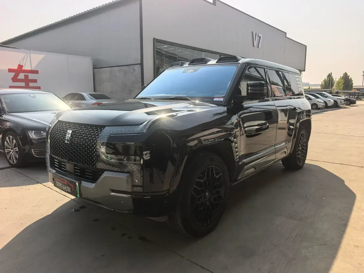 BYD Yangwang U8