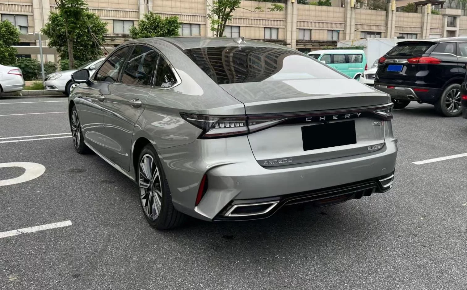Chery Arrizo 8