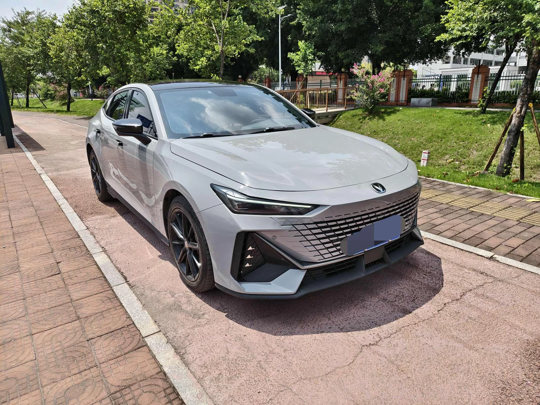 Changan UNI-V