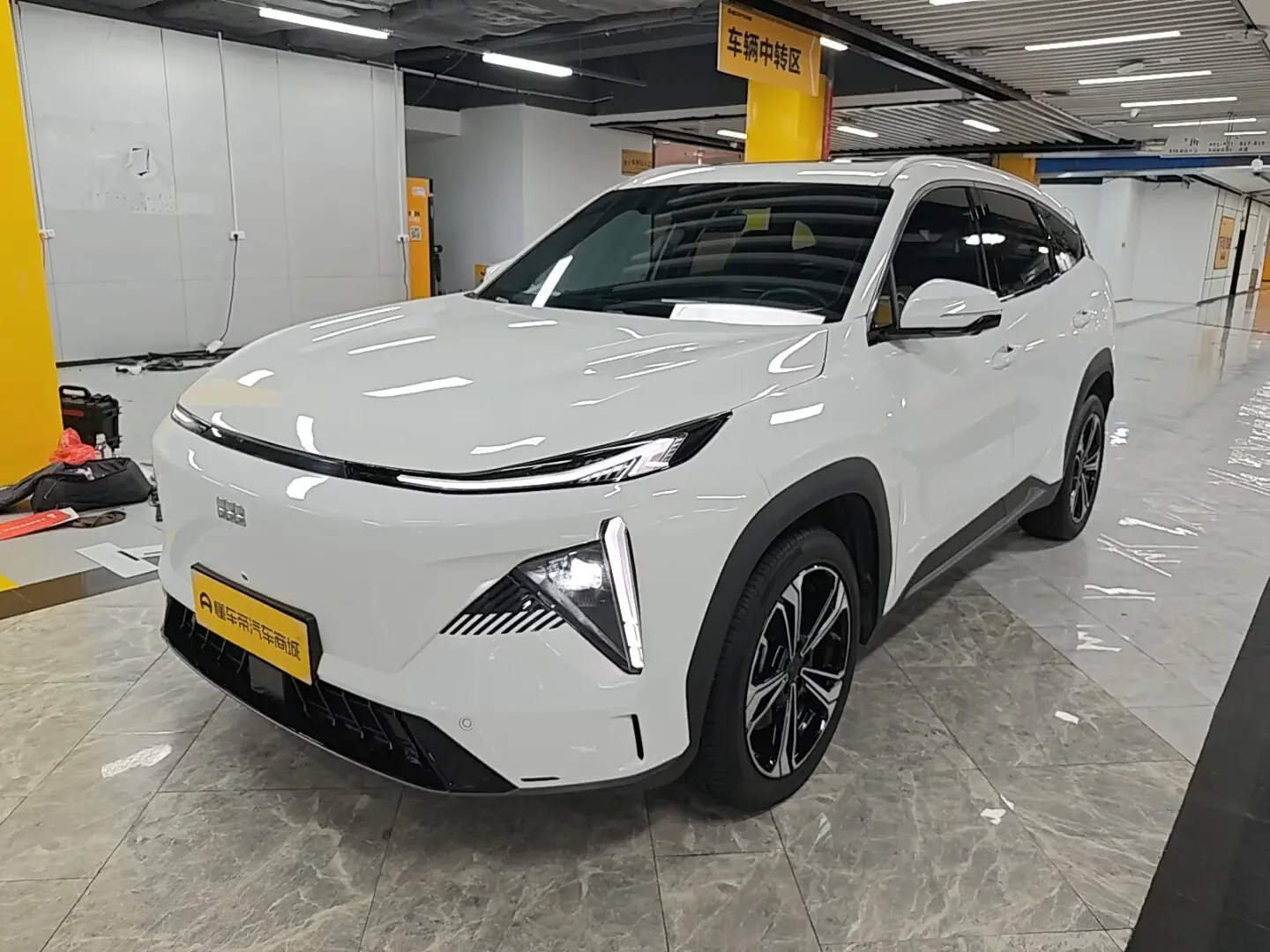 Geely Galaxy L7