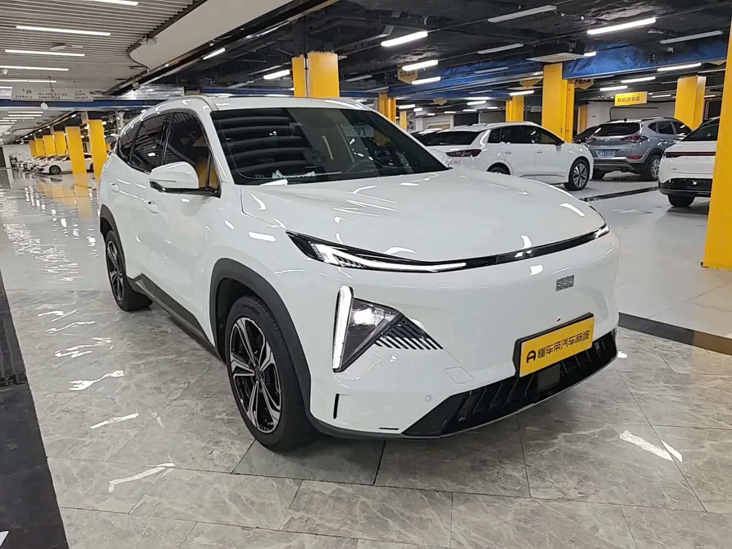 Geely Galaxy L7