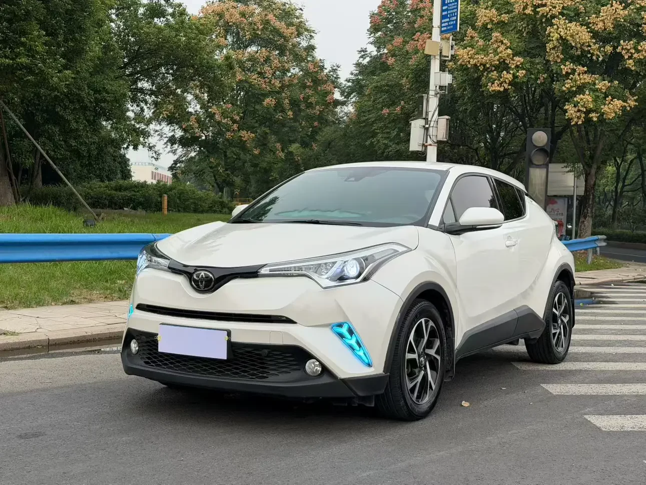 Toyota C-HR  из Китая
