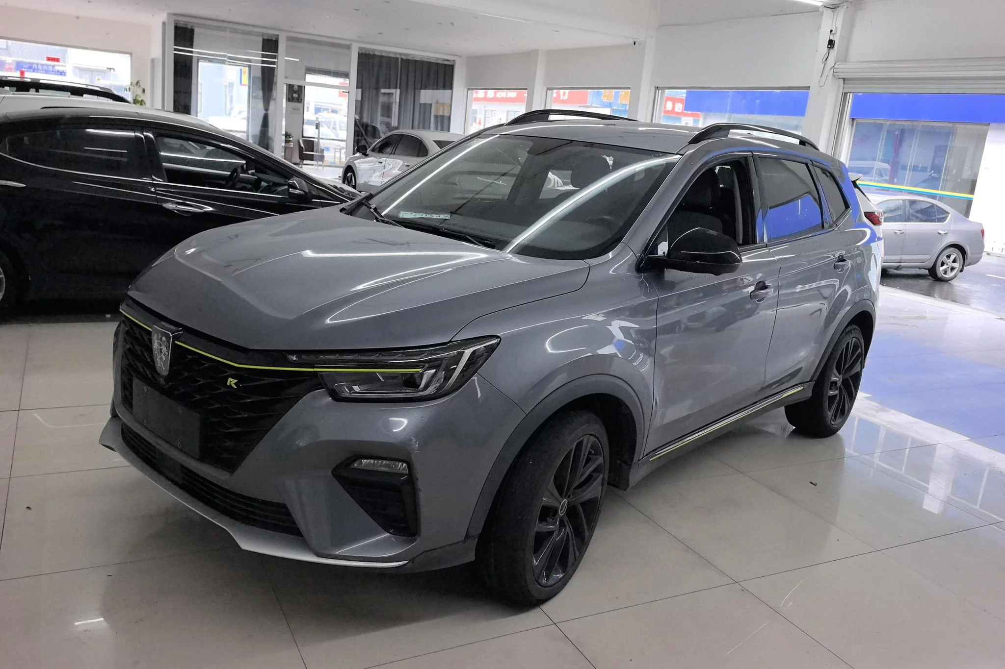 Roewe eRX5