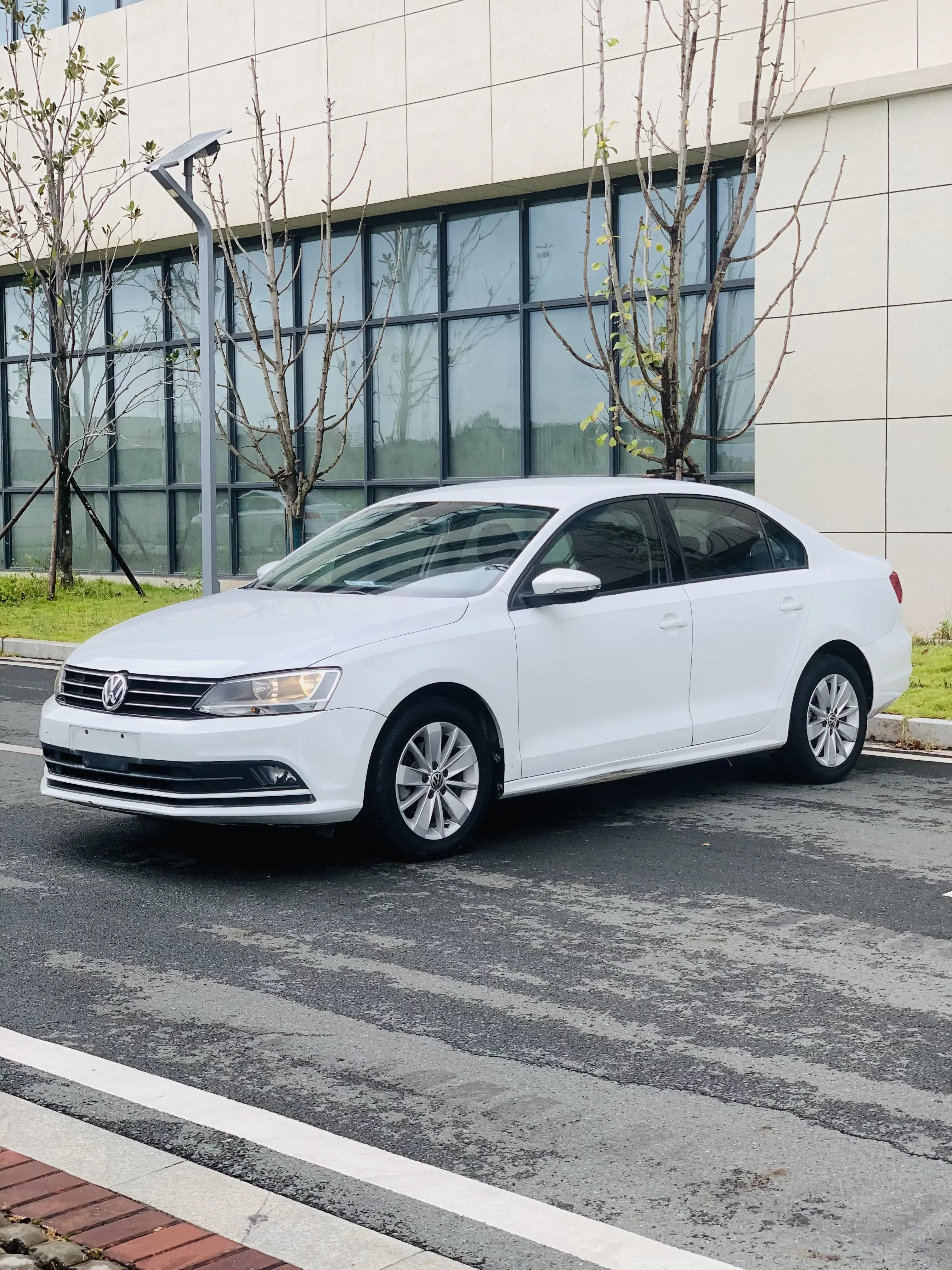 Volkswagen Sagitar  из Китая