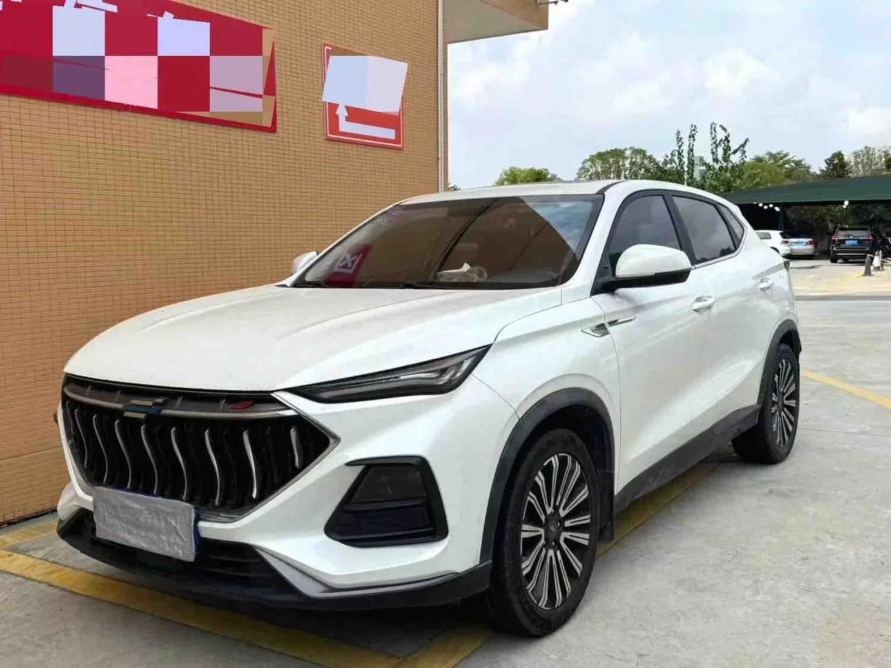 Oshan Changan Auchan X5