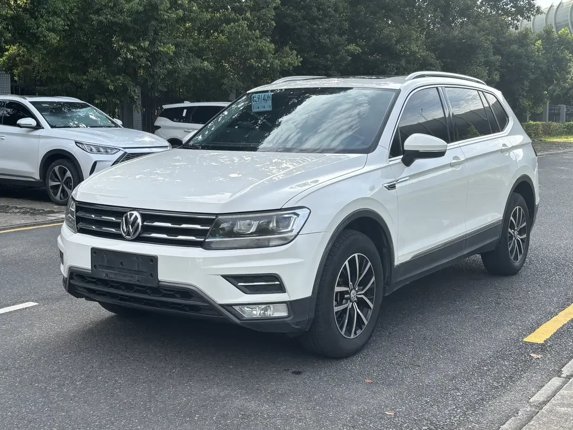 Volkswagen Tiguan L  из Китая