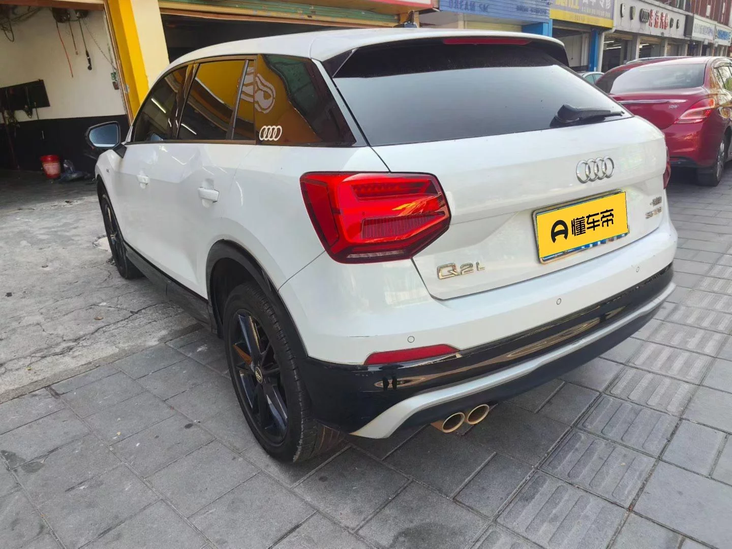 Audi Q2L