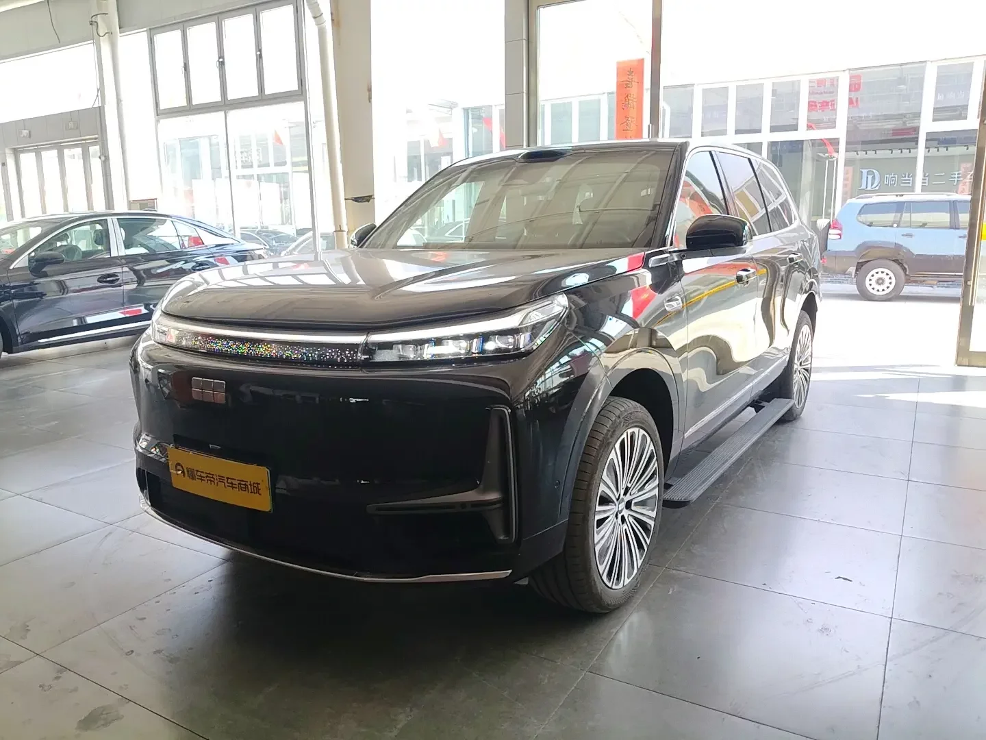 Geely Galaxy M9